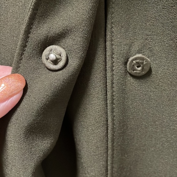 Signature by Larry Levine NWT size 12 green suit, belted jacket, wide leg pants - Picture 7 of 8